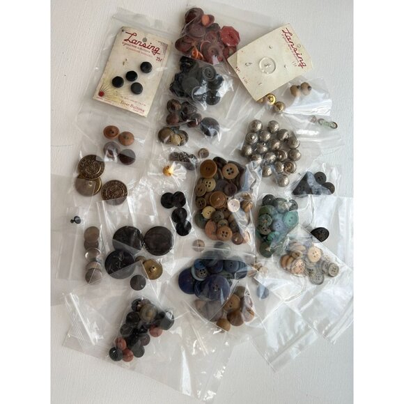 Vintage and Antique Buttons Various Sizes, Material and Styles - Picture 2 of 6